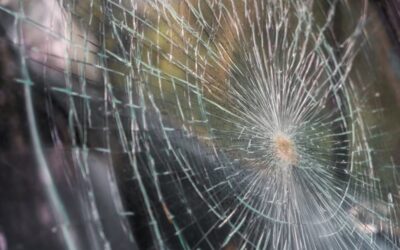 Rapid Response: The Essential Role of an Emergency Glass Company